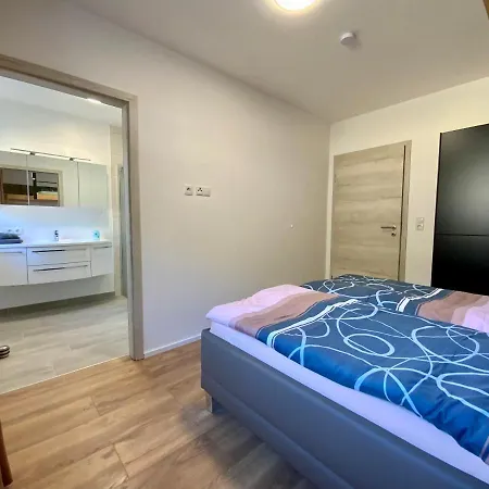 Haus Eder شقة